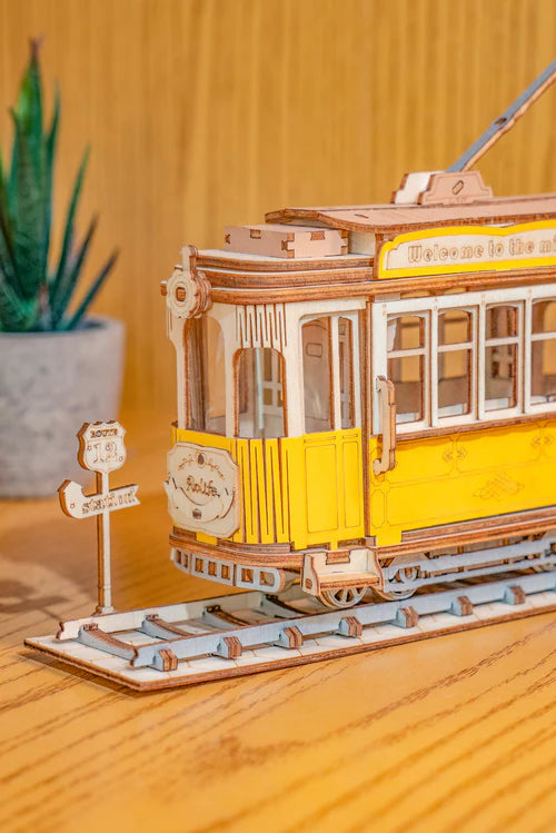 Robotime Tramcar