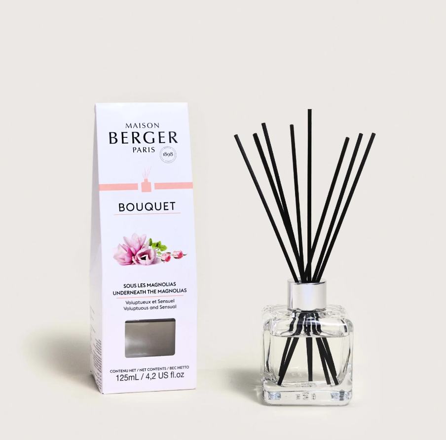 Lampe berger underneath the magnolias sticks